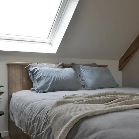 Bed En Bezem فندق مبيت وإفطار